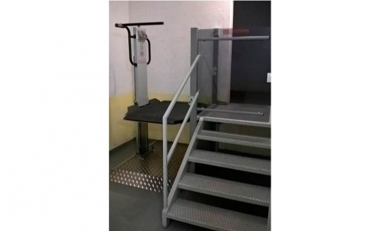 elevadores-micro-level-4-escalera